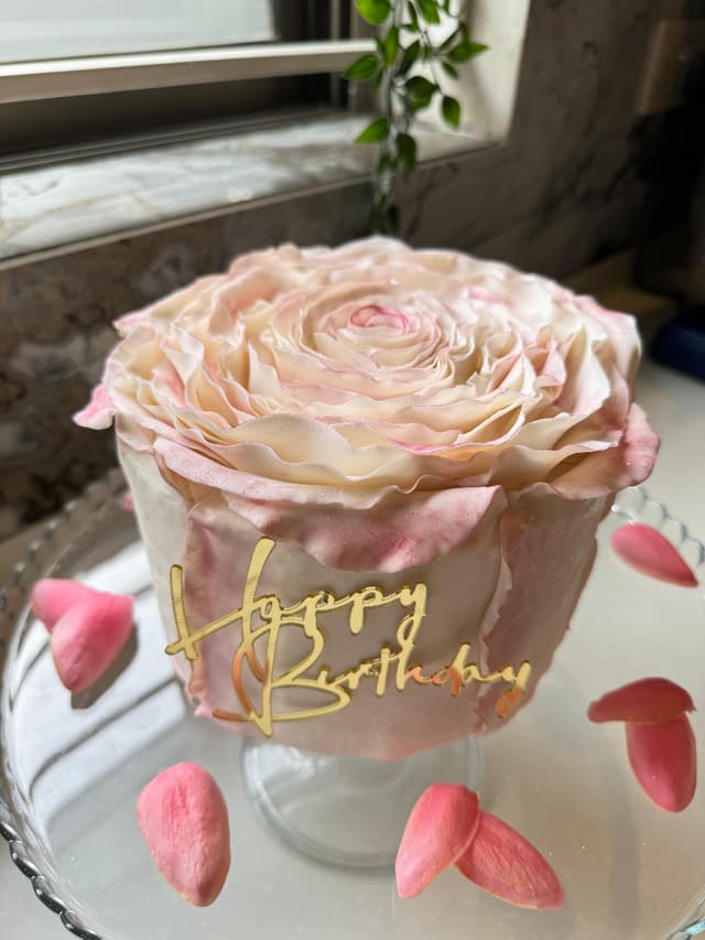 Royal Rose Cake