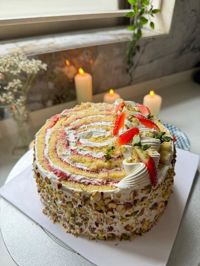Strawberry Pistachio Spiral Cake