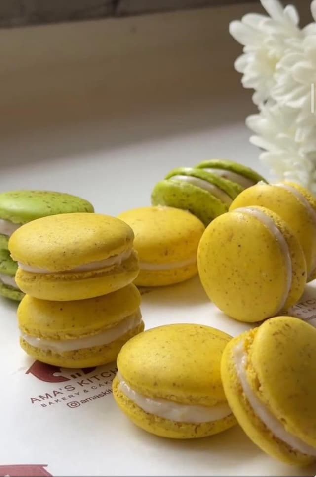 Luxury French Macarons