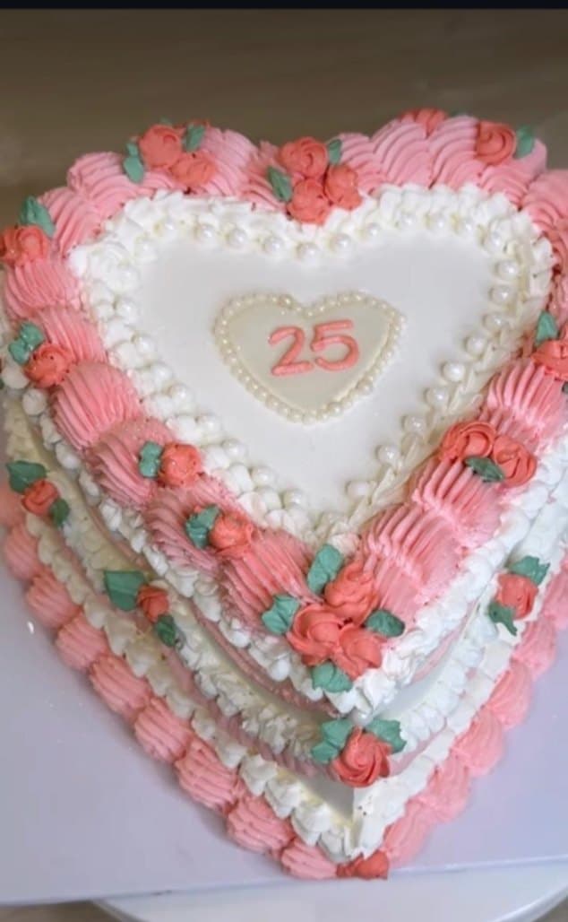 Vintage Heart Ruffle Cake